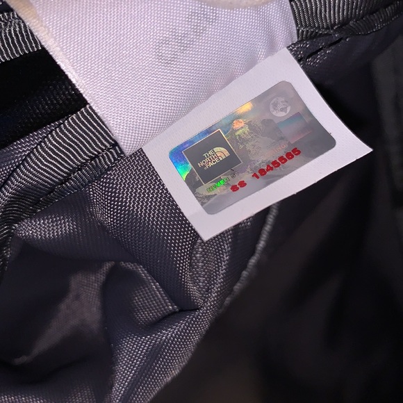 NWT The North Face Landfall Expandable Duffel Bag - Picture 10 of 16